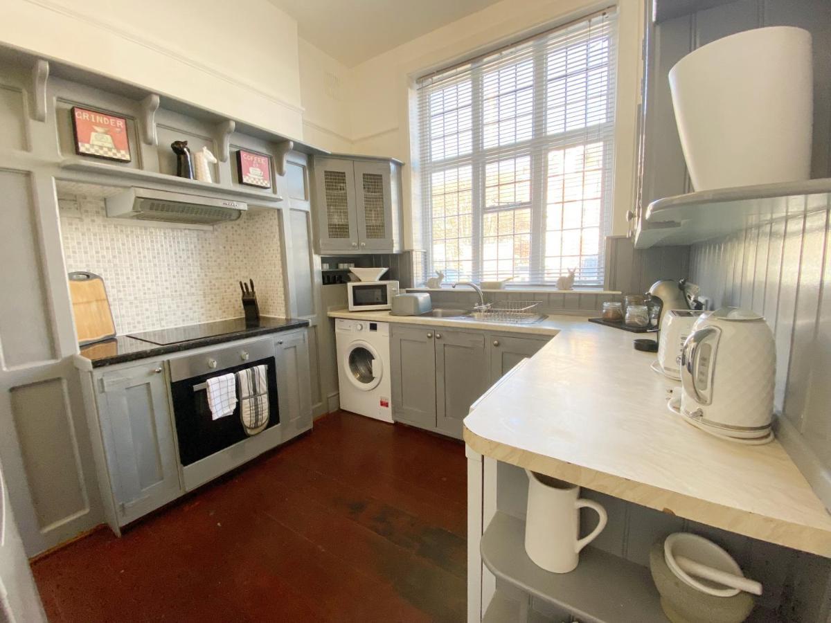 The Table House Close To Town & Beach Free Parking Bournemouth Buitenkant foto