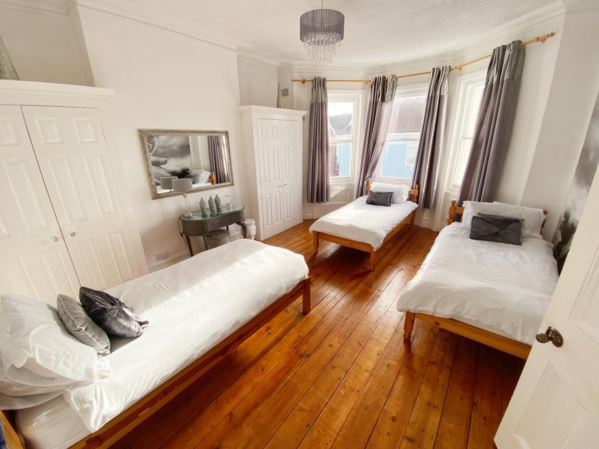 The Table House Close To Town & Beach Free Parking Bournemouth Buitenkant foto